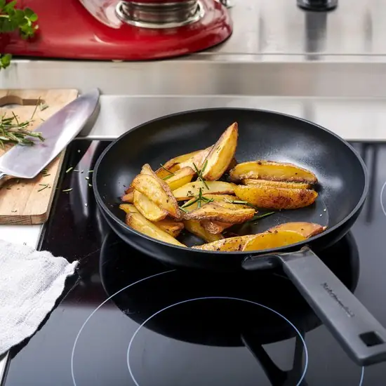 KitchenAid Classic Forged Aluminium koekenpan ø24cm zwart — Zeer goed